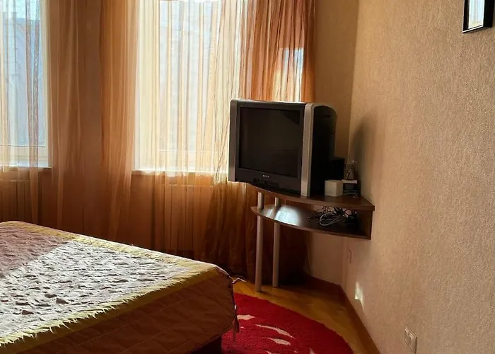 Spacious 4-bedroom Near Center & Arcadia * Odessa